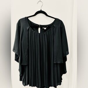 Katherine Barclay Montreal  Black Pleated Blouse size medium
